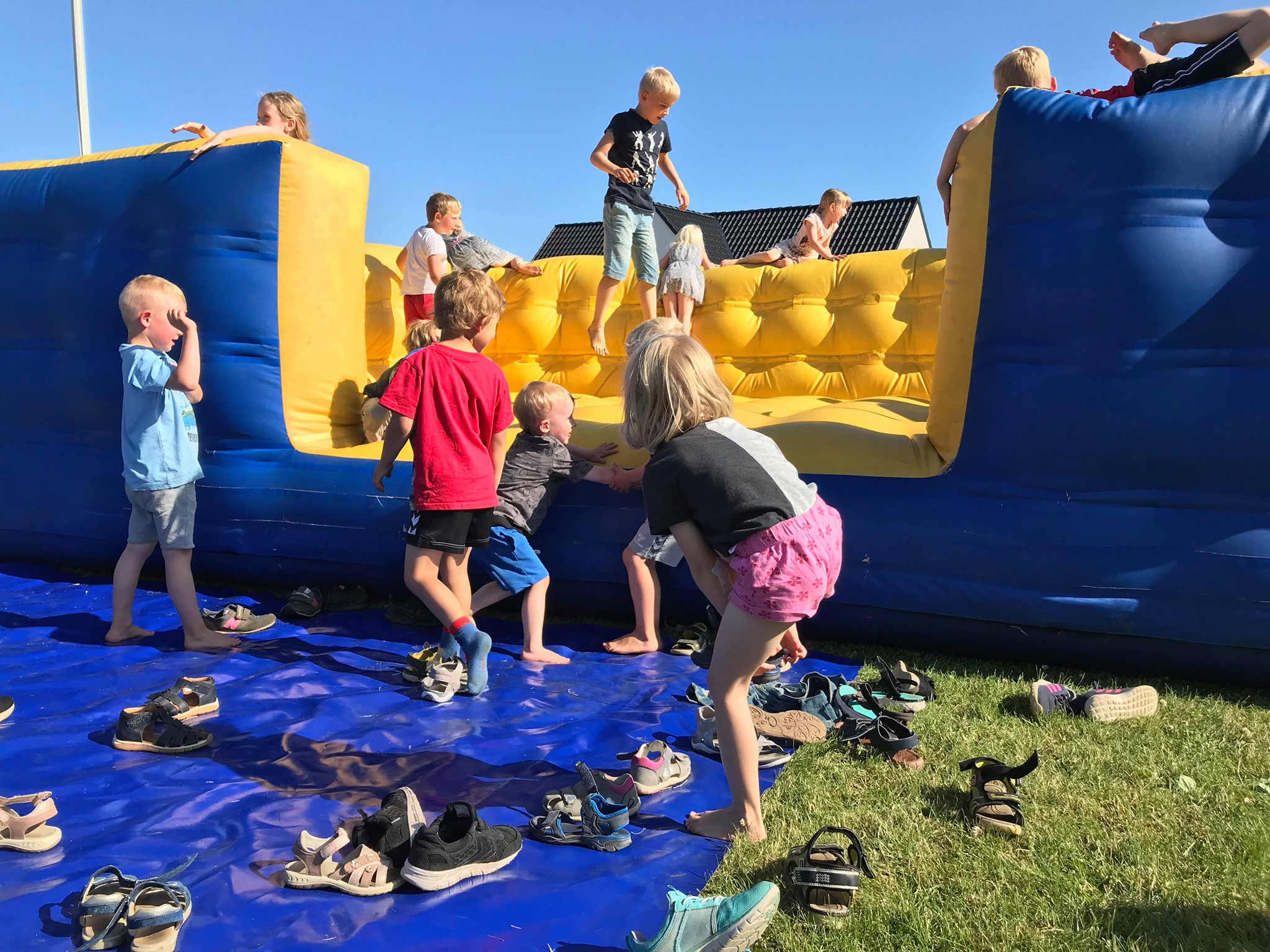 Stemningsbilleder fra Aagaard, Gravens og Øster Starup