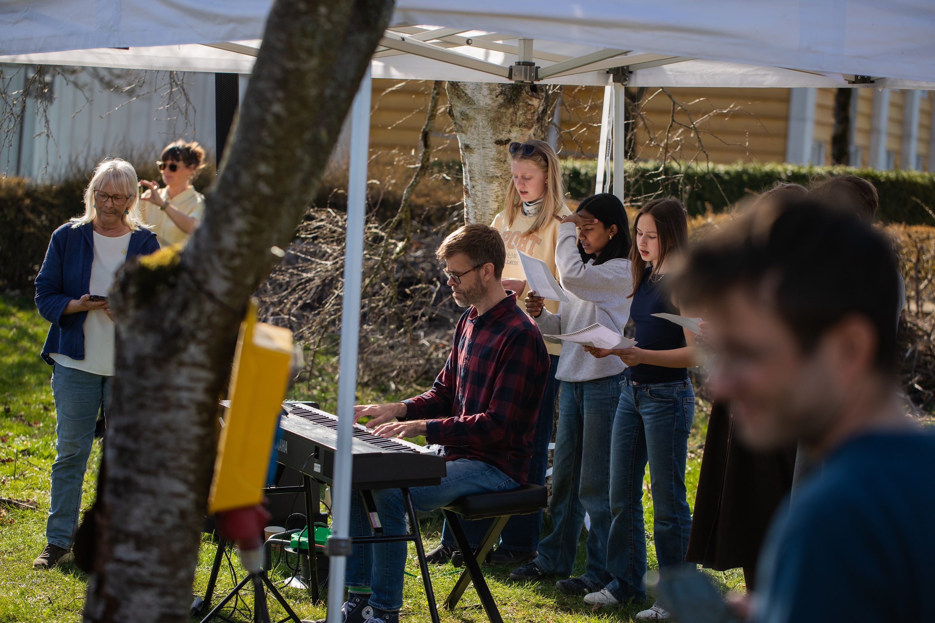 Billedet viser Vejle Musik- og Kulturskole, som stod for fællessang til første spadestik